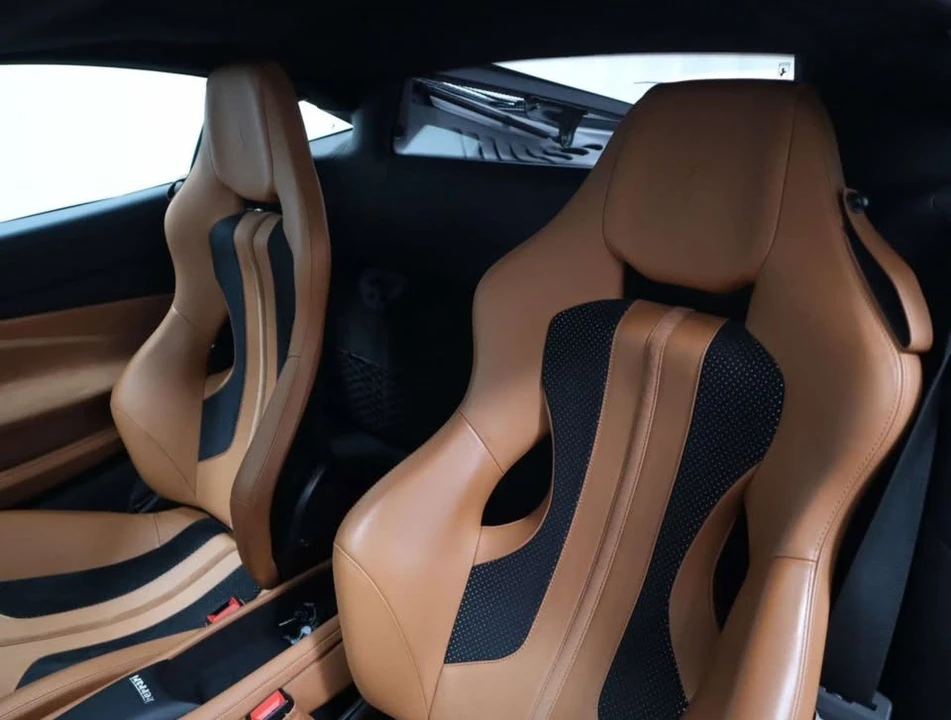 2021 Ferrari F8 Tributo - Image 18 of 20