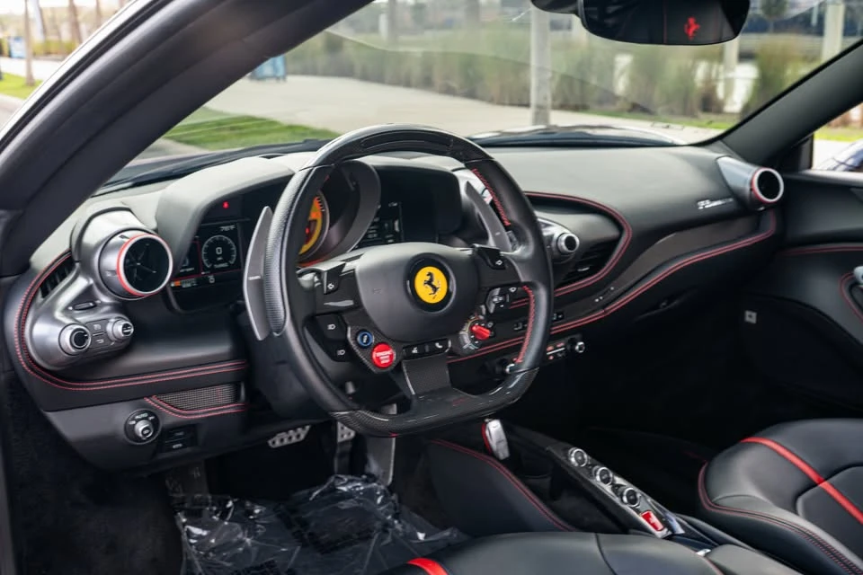 2021 Ferrari F8 Tributo - Image 9 of 12
