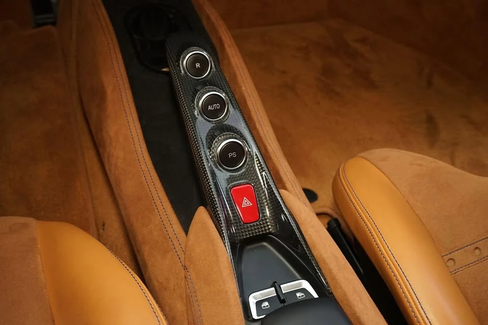 2021 Ferrari F8 Tributo - Image 13 of 19