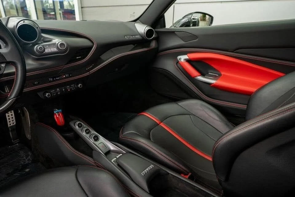 2021 Ferrari F8 Tributo - Image 14 of 15