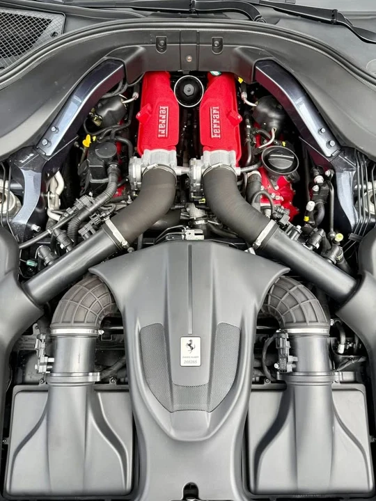 2021 Ferrari Roma - Image 2 of 11