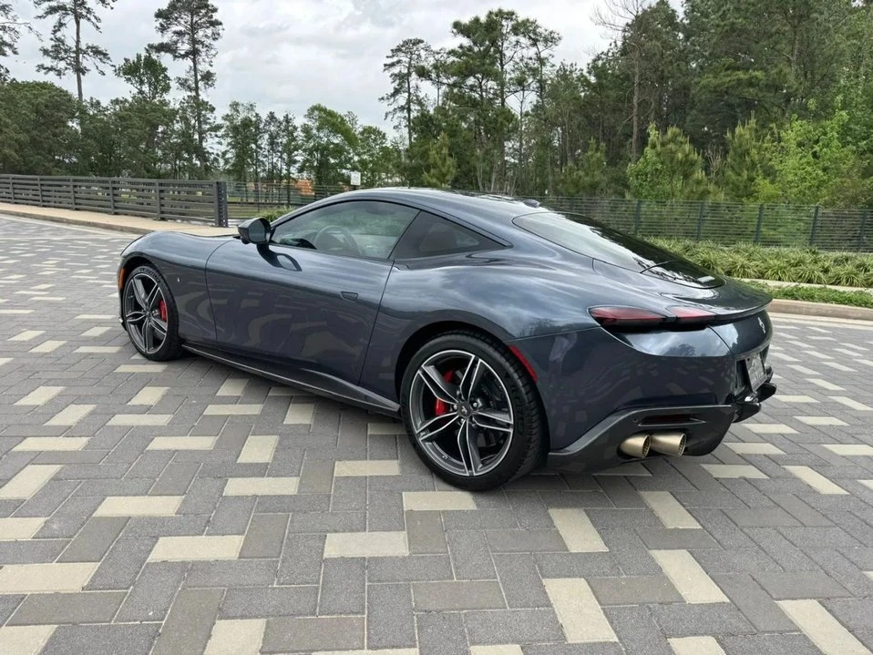2021 Ferrari Roma - Image 10 of 19
