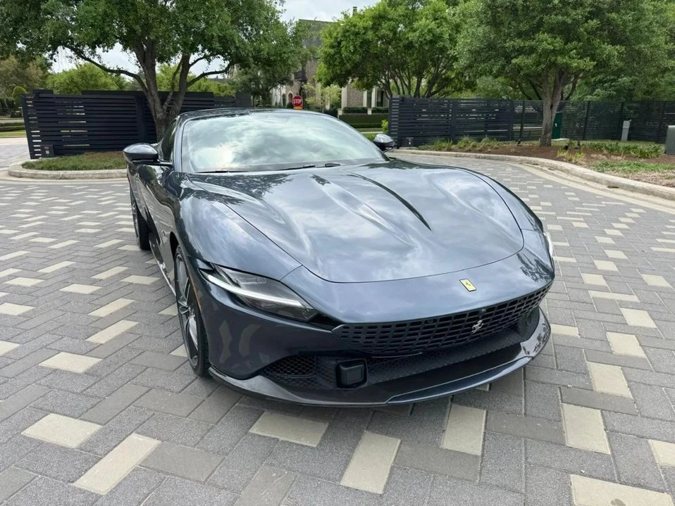 2021 Ferrari Roma - Image 13 of 19