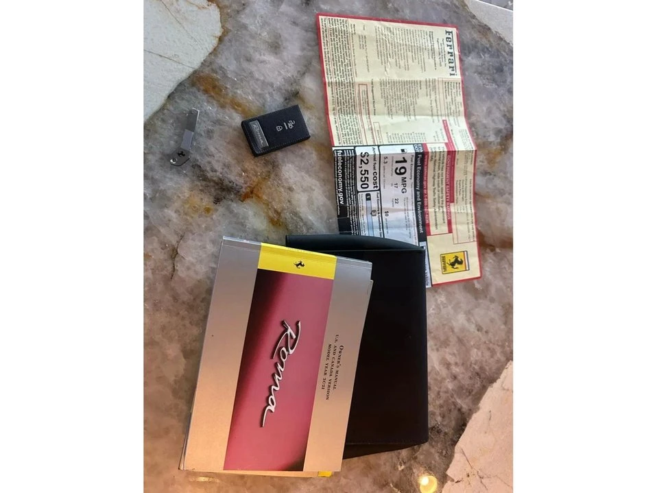 2021 Ferrari Roma - Image 16 of 19