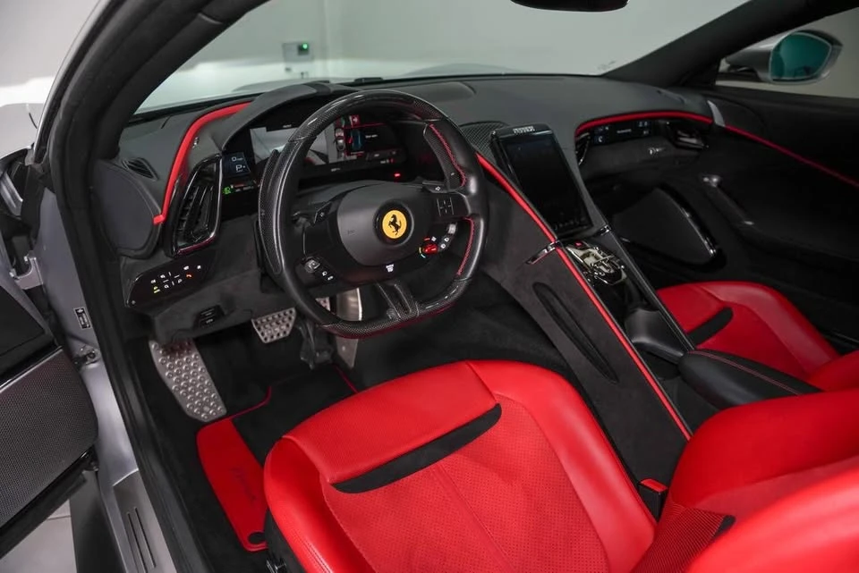 2021 Ferrari Roma - Image 9 of 12