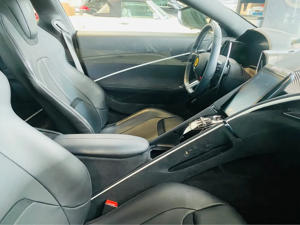 2021 Ferrari Roma - Image 9 of 9