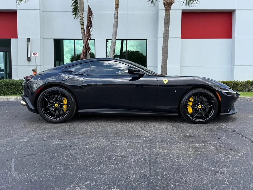 2021 Ferrari Roma - Image 3 of 18
