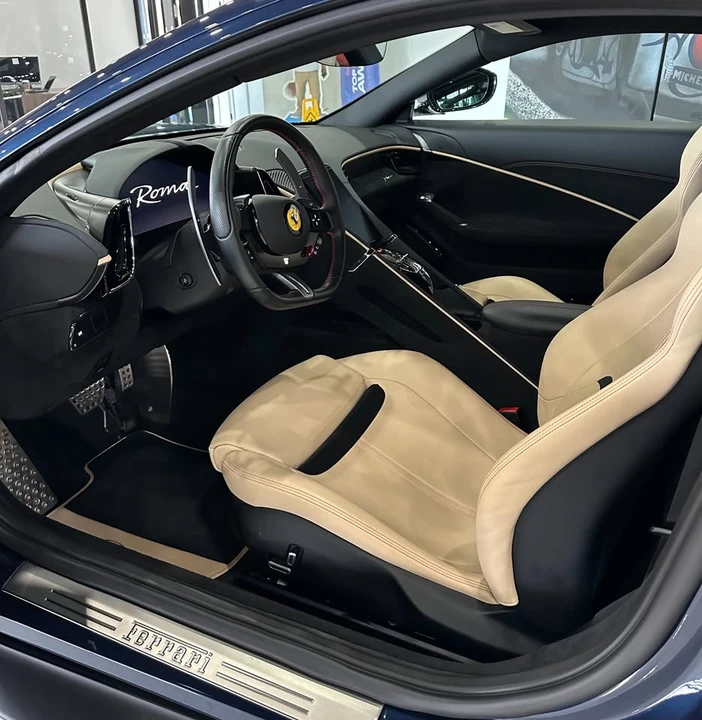 2021 Ferrari Roma - Image 13 of 20