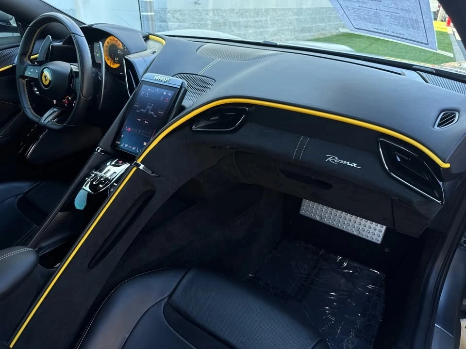 2021 Ferrari Roma - Image 11 of 20