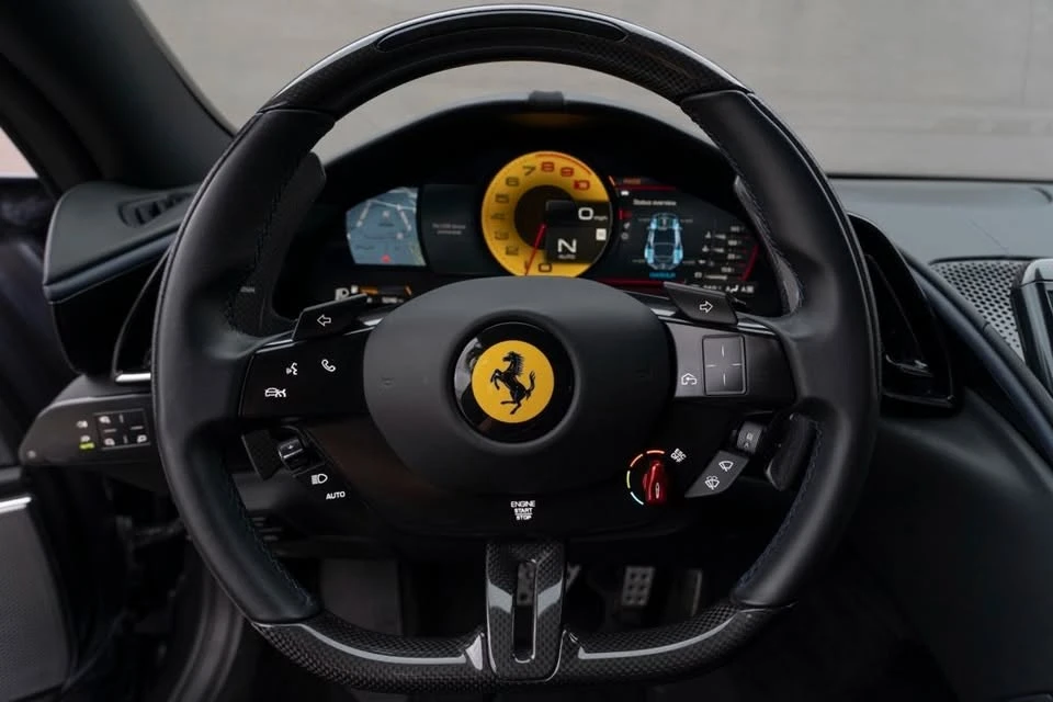 2021 Ferrari Roma - Image 12 of 20