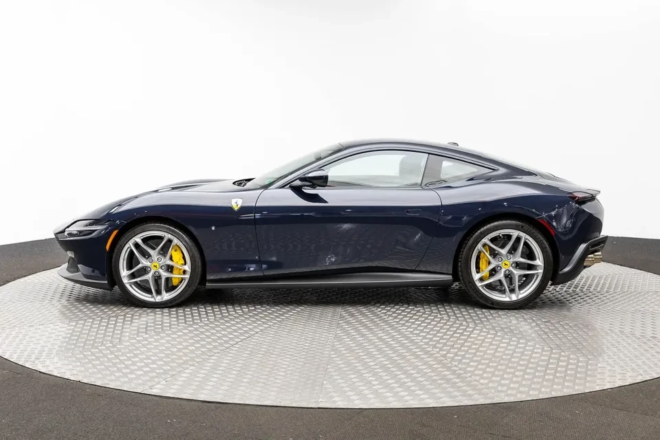 2021 Ferrari Roma - Image 8 of 19