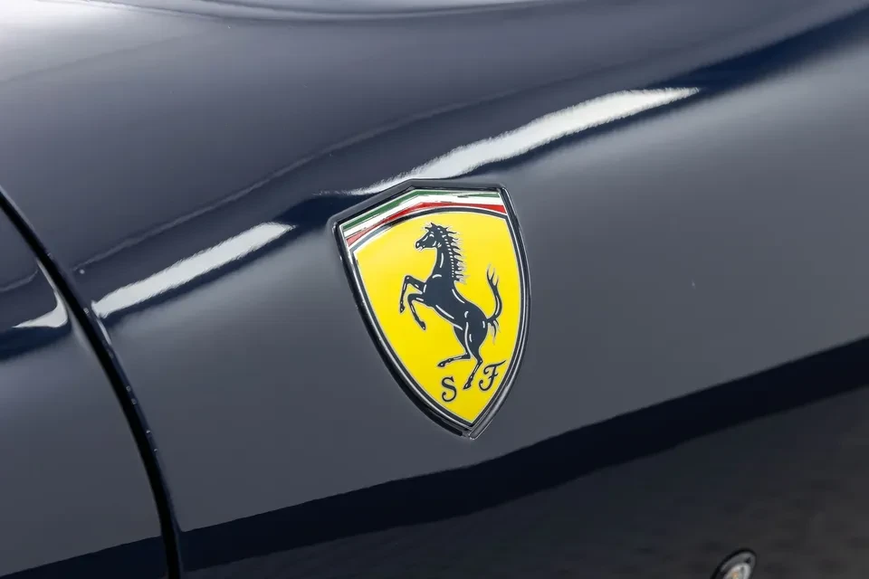 2021 Ferrari Roma - Image 9 of 19