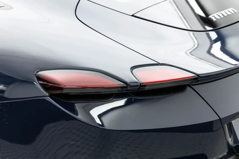2021 Ferrari Roma - Image 10 of 19