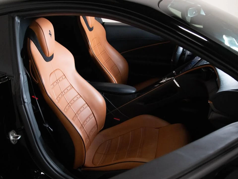 2021 Ferrari Roma - Image 11 of 20