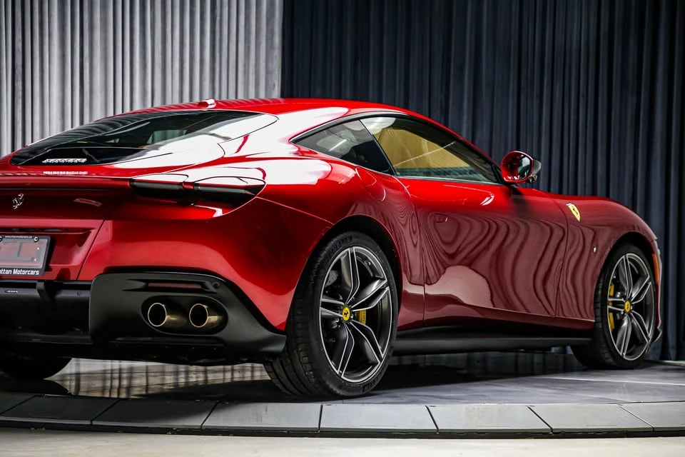 2021 Ferrari Roma - Image 9 of 20