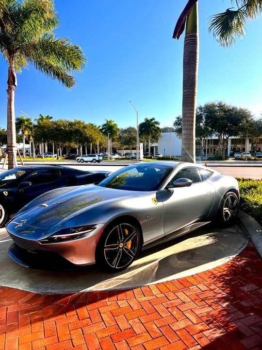 2021 Ferrari Roma - Image 12 of 14