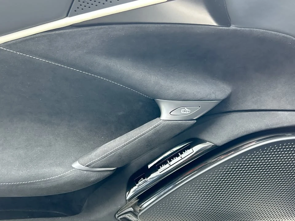 2021 Ferrari Roma - Image 7 of 17