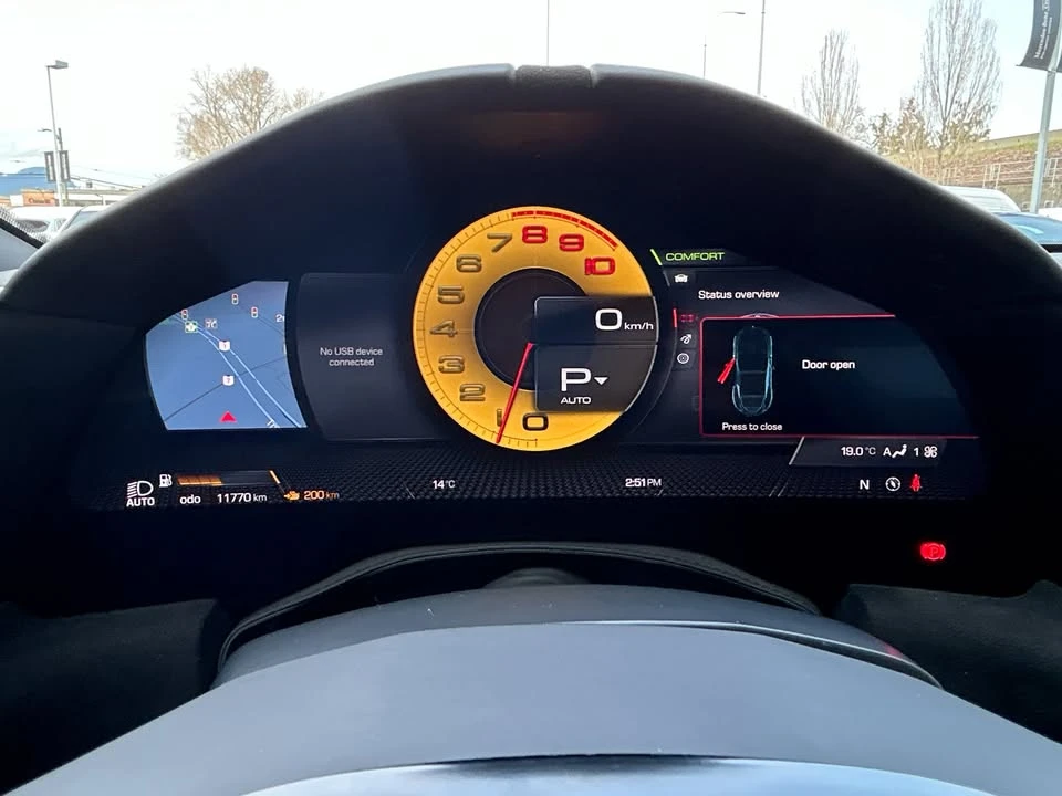 2021 Ferrari Roma - Image 9 of 17