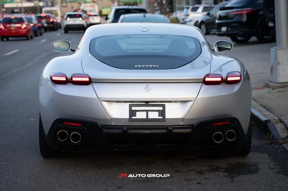 2021 Ferrari Roma - Image 7 of 19