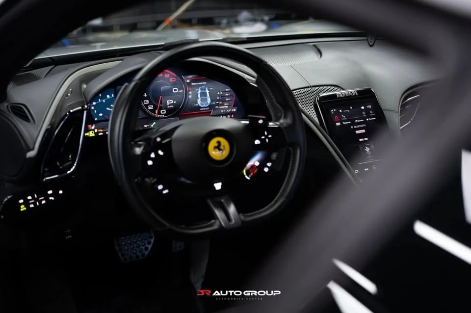 2021 Ferrari Roma - Image 2 of 19