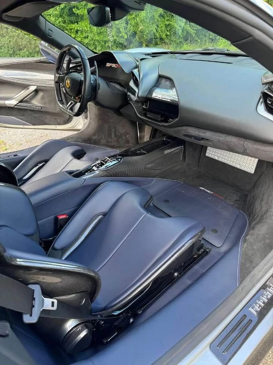 2021 Ferrari SF90 Stradale - Image 3 of 3