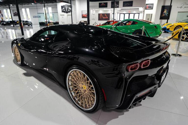 2021 Ferrari SF90 Stradale - Image 5 of 19
