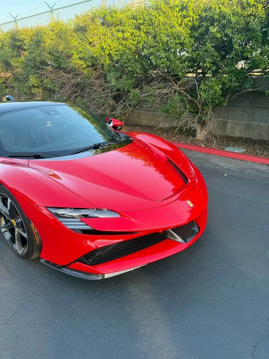 2021 Ferrari SF90 Stradale - Image 4 of 8