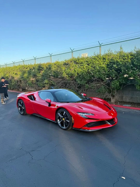 2021 Ferrari SF90 Stradale - Image 2 of 8