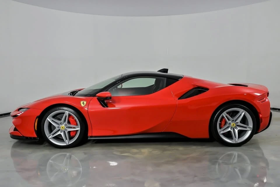 2021 Ferrari SF90 Stradale - Image 8 of 20