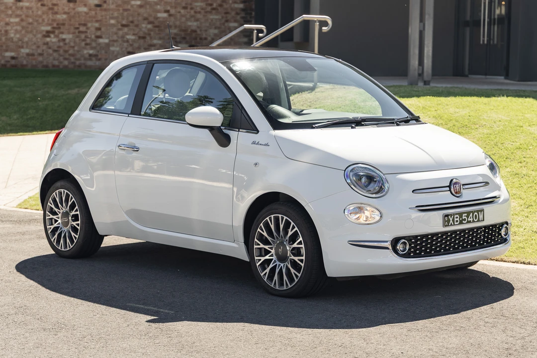 2021 Fiat 500 - Image 9 of 31
