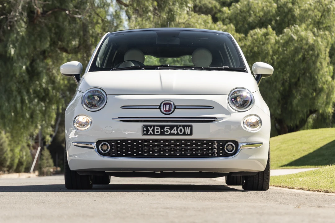 2021 Fiat 500 - Image 2 of 31