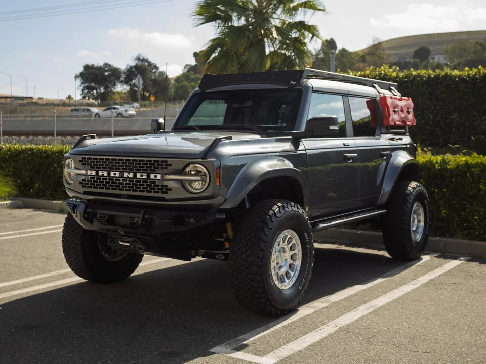 2021 Ford Bronco 6th Gen - Image 2 of 18
