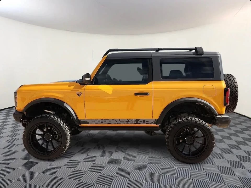2021 Ford Bronco 6th Gen - Image 4 of 9
