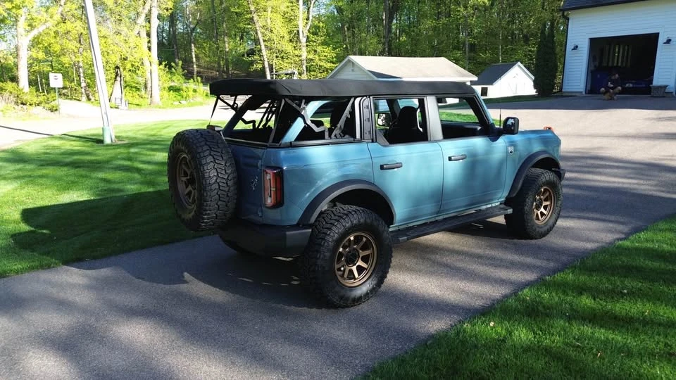 2021 Ford Bronco 6th Gen - Image 3 of 10