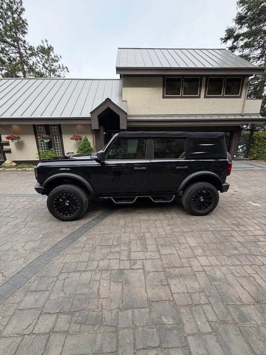 2021 Ford Bronco 6th Gen - Image 2 of 14