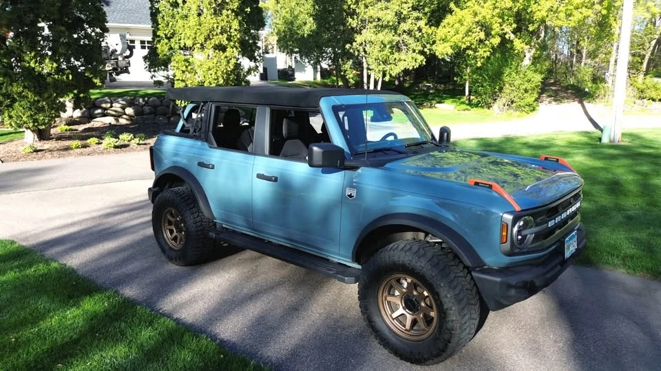 2021 Ford Bronco 6th Gen - Image 2 of 10
