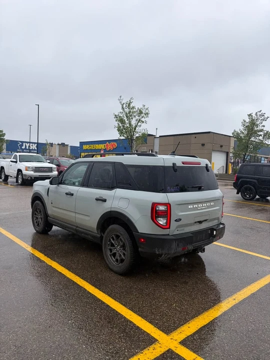 2021 Ford Bronco 6th Gen - Image 3 of 12