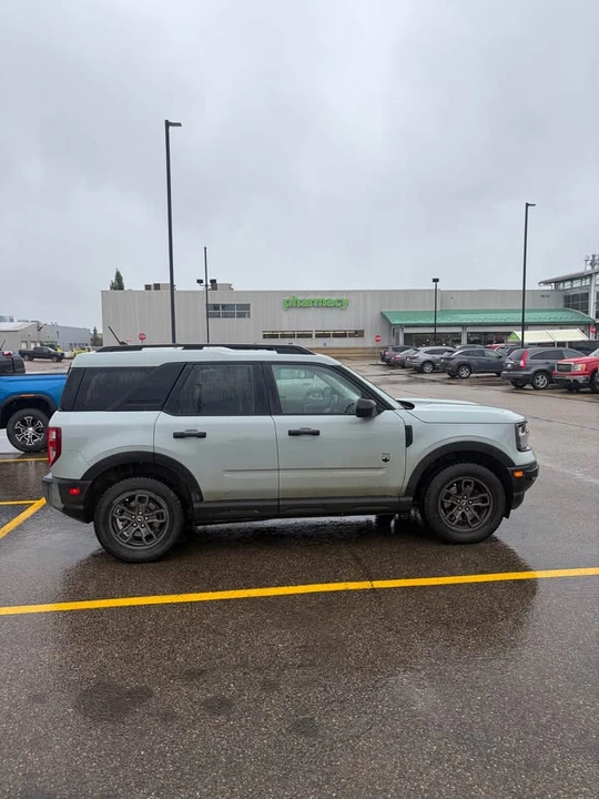 2021 Ford Bronco 6th Gen - Image 6 of 12