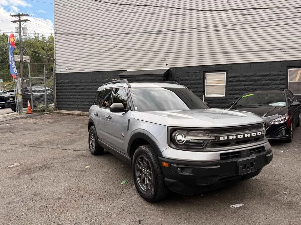 2021 Ford Bronco 6th Gen - Image 3 of 13