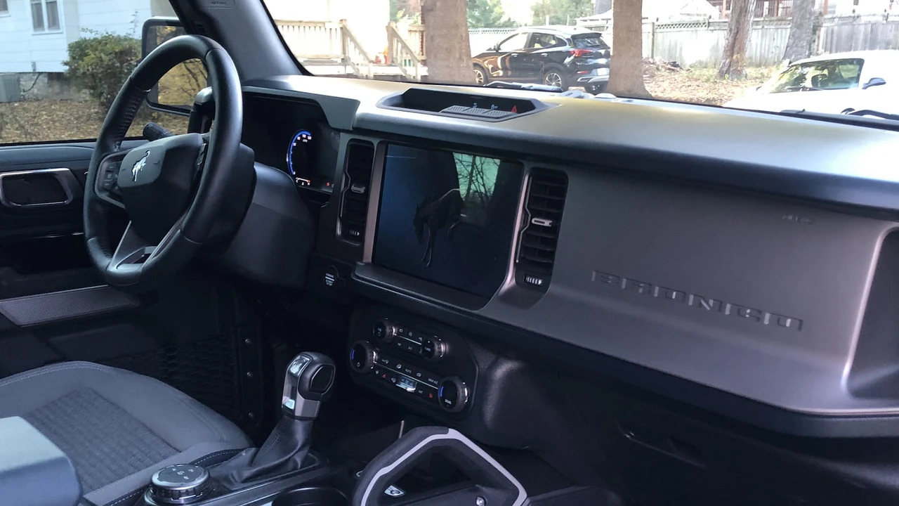 2021 Ford Bronco 6th Gen - Image 4 of 13