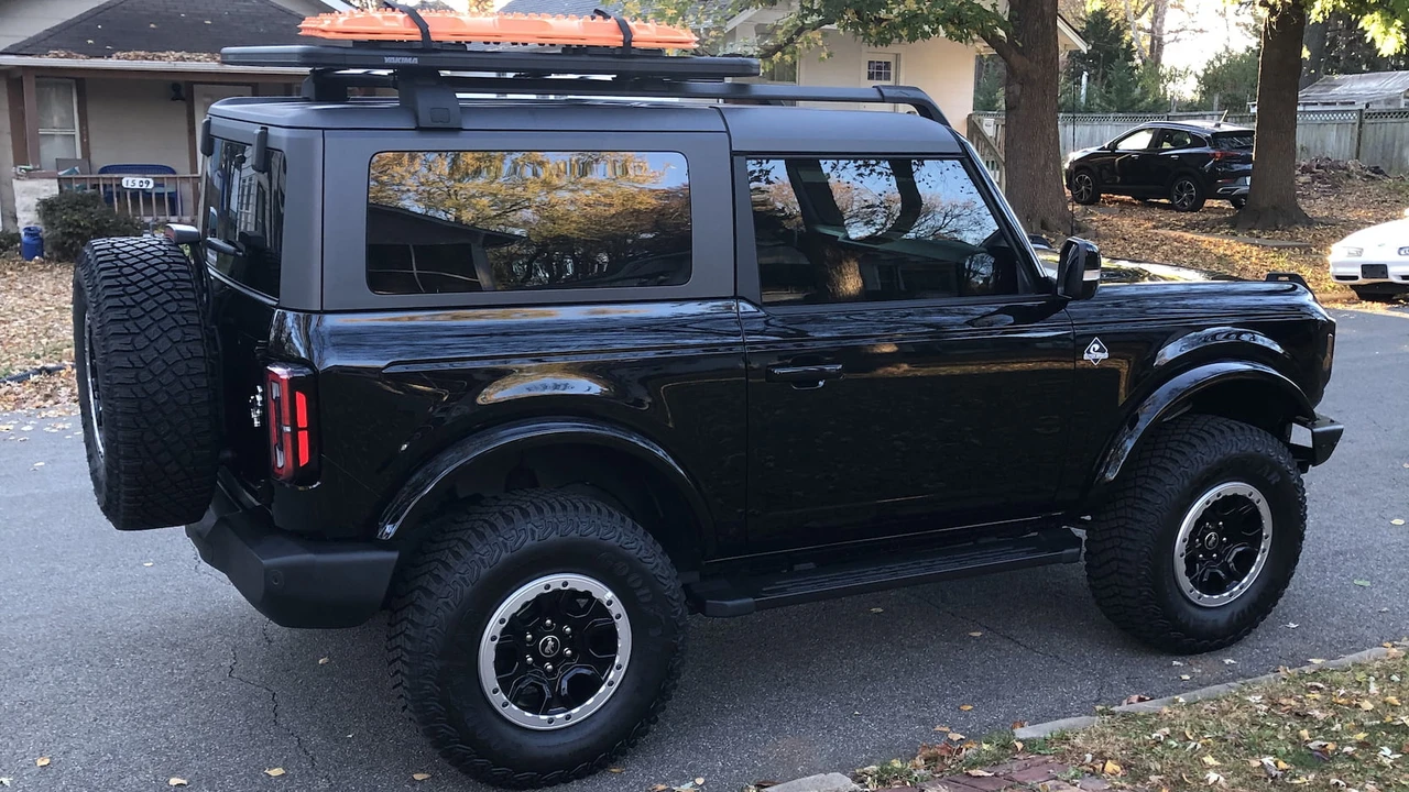 2021 Ford Bronco 6th Gen - Image 12 of 13