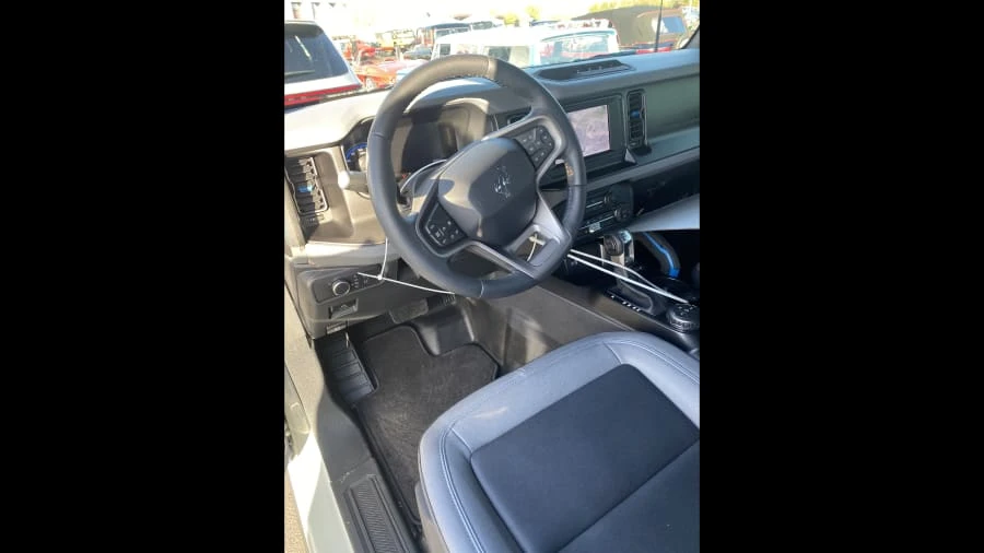 2021 Ford Bronco 6th Gen - Image 3 of 3