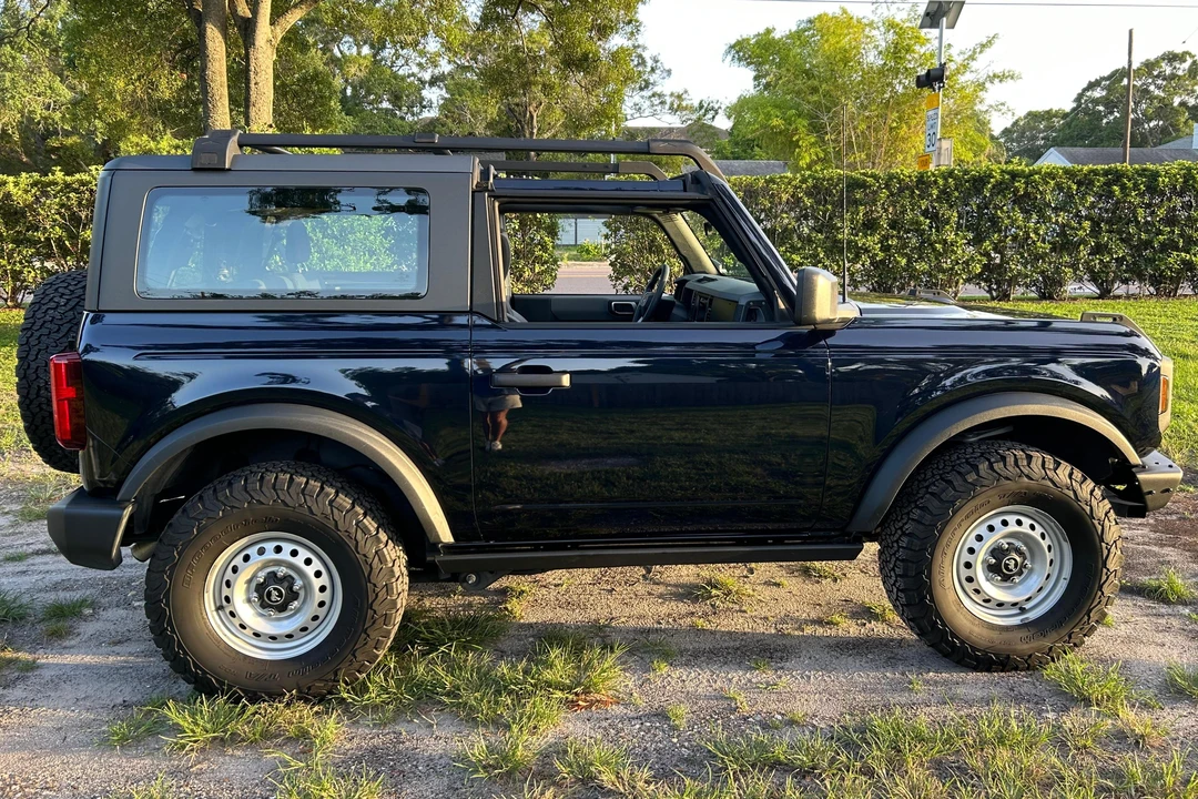 2021 Ford Bronco 6th Gen - Image 3 of 31