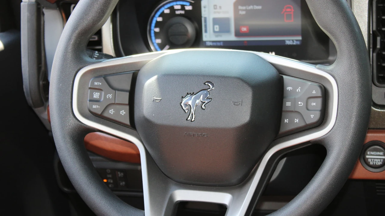 2021 Ford Bronco 6th Gen - Image 9 of 18