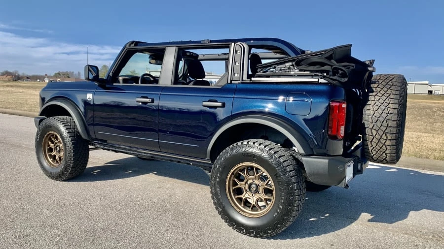 2021 Ford Bronco 6th Gen - Image 8 of 11