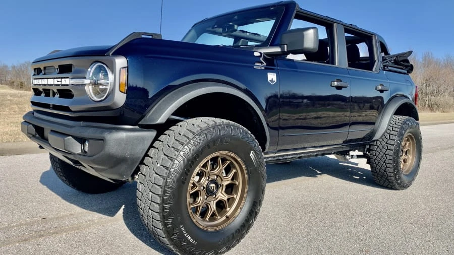 2021 Ford Bronco 6th Gen - Image 9 of 11