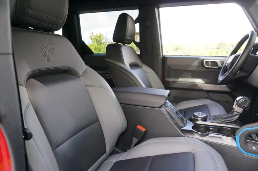 2021 Ford Bronco 6th Gen - Image 15 of 31