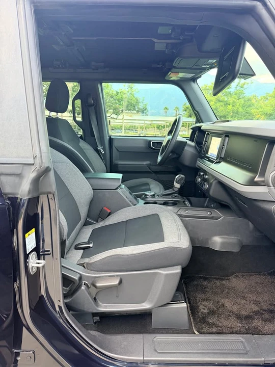 2021 Ford Bronco 6th Gen - Image 9 of 10