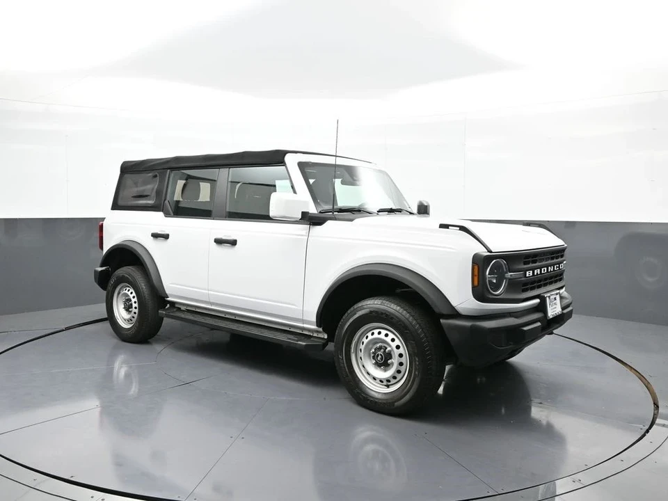 2021 Ford Bronco 6th Gen - Image 4 of 21