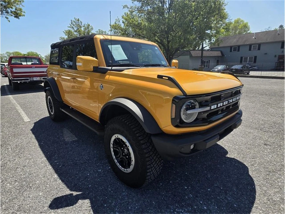 2021 Ford Bronco 6th Gen - Image 2 of 12